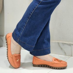 Ref C64 - Mocassim em Couro Legítimo com Palmilha Confort e Solado Tratorado Flexível - numeração disponível do 34 ao 40