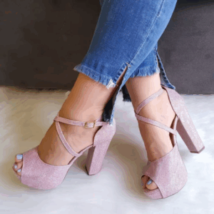 Ref H1 – Sandália Meia-Pata – Salto 13 cm com 4 cm de Pata (na frente) – numeração disponível do 33 ao 39