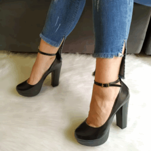 Ref H1 – Sandália Meia-Pata – Salto 13 cm com 4 cm de Pata (na frente) – numeração disponível do 33 ao 39