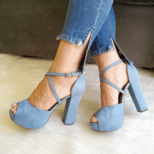 Ref H1 – Sandália Meia-Pata – Salto 13 cm com 4 cm de Pata (na frente) – numeração disponível do 33 ao 39