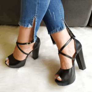 Ref H1 – Sandália Meia-Pata – Salto 13 cm com 4 cm de Pata (na frente) – numeração disponível do 33 ao 39