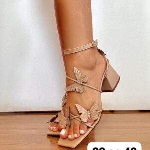 Ref AF55 – Sandália Borboleta com Tiras Finas – Salto Bloco 5 cm – numeração disponível do 33 ao 40