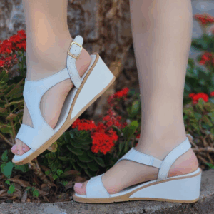 Ref C39 - Anabela em Couro Legítimo - Salto 5 cm - numeração disponível do 34 ao 40