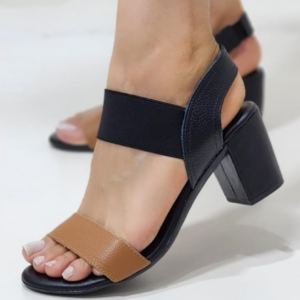 Ref C52 - Sandália em Couro Legítimo com Elástico e Palmilha Confort - Salto 6 cm - numeração disponível do 34 ao 40